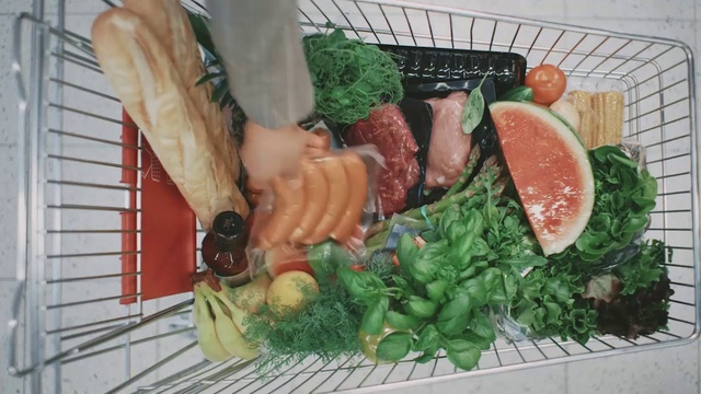 Video Reference N2: Food, Cuisine, Dish, Vegetable, Leaf vegetable, Vegetarian food, Ingredient, Produce, Flesh, Recipe