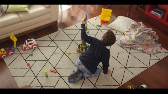 Video Reference N1: play, flooring, floor, games, toy, indoor games and sports, fun, material, recreation, product, Person