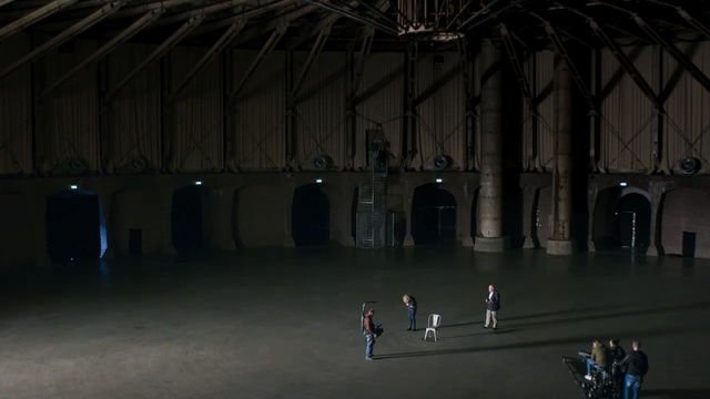 Video Reference N2: Stage, Architecture, Building, Arena, Field house, Theatre, Darkness, Performance, Sport venue, Person