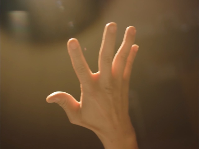 Video Reference N0: Finger, Hand, Skin, Nail, Arm, Thumb, Gesture, Sky, Sign language, Flesh