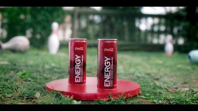 Video Reference N1: Red, Material property, Grass, Tree, Plant, Drink
