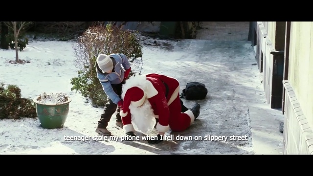 Video Reference N9: Santa claus, Fictional character, Fun, Photo caption, Photography, Costume, Child, Person
