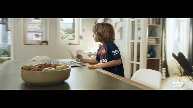 Video Reference N8: eating, sitting, furniture, cook, table, girl, cuisine, meal, cooking, food