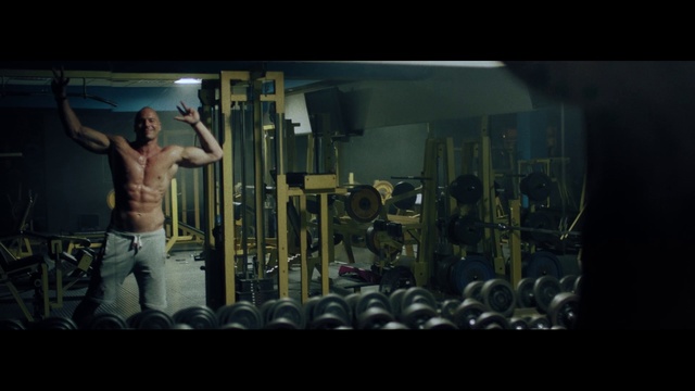 Video Reference N3: Arm, Muscle, Bodybuilding, Barechested, Physical fitness, Chest, Darkness, Human, Human body, Room, Person