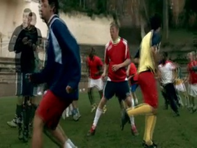 Video Reference N6: Sports, Team sport, Football player, Player, Ball game, Soccer, Soccer player, Sports training, Running, Recreation