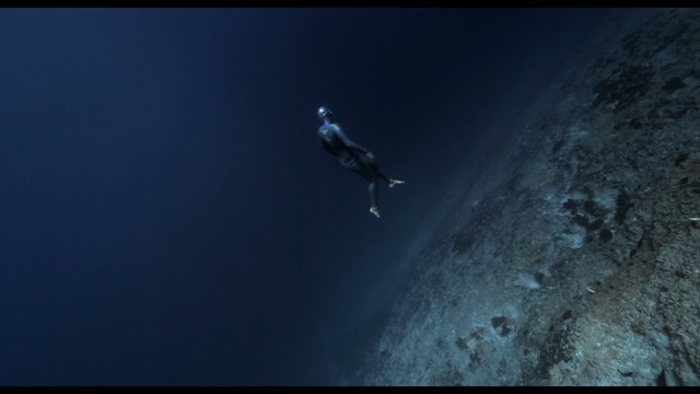 Video Reference N10: sky, atmosphere, extreme sport, water, darkness, underwater, screenshot, sea