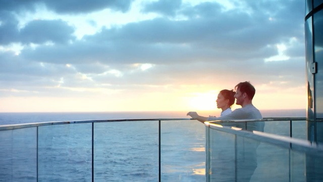 Video Reference N2: Sky, Horizon, Leisure, Honeymoon, Vacation, Sea, Romance, Ocean, Cloud, Fun