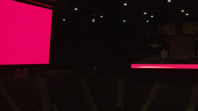 Video Reference N2: Stage, Light, Lighting, Magenta, Display device, Auditorium, Technology, Theatre, Electronic device, Space