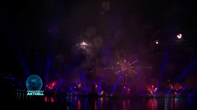 Video Reference N4: Fireworks, Event, Light, Fête, New year, Holiday, Midnight, New years eve, Night, Darkness