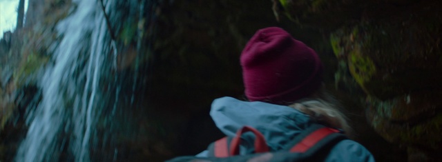 Video Reference N1: Nature, Green, Photograph, Blue, Natural environment, Red, Purple, Beanie, Snapshot, Organism