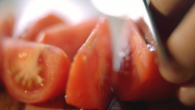 Video Reference N3: Food, Tooth, Tomato, Solanum, Close-up, Mouth, Vegetable, Fruit, Cuisine, Recipe