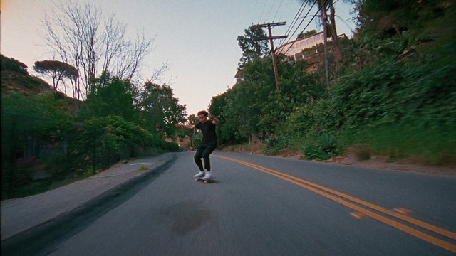 Video Reference N4: Road, Skateboarding Equipment, Boardsport, Skateboard, Asphalt, Freeride, Recreation, Longboard, Longboarding, Sports equipment
