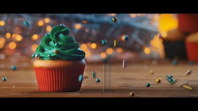 Video Reference N0: Green, Icing, Cupcake, Buttercream, Sweetness, Cake, Muffin, Dessert, Baking, Food