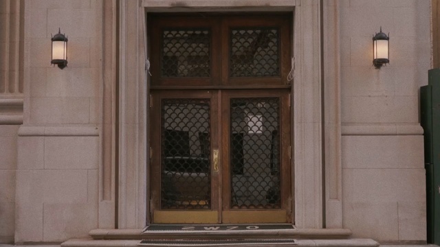 Video Reference N1: door, window, facade, building