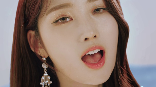 Video Reference N7: Face, Hair, Tooth, Lip, Nose, Facial expression, Cheek, Skin, Chin, Eyebrow