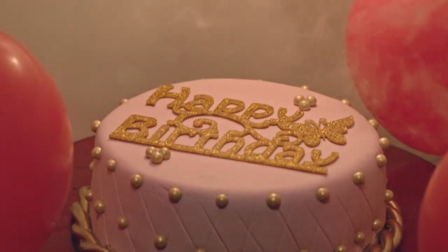 Video Reference N0: pink, cake, sweetness, cake decorating, buttercream, sugar paste, torte, birthday cake, icing, royal icing
