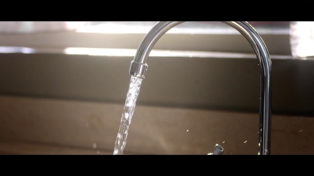 Video Reference N1: Water, Tap, Plumbing fixture, Glass