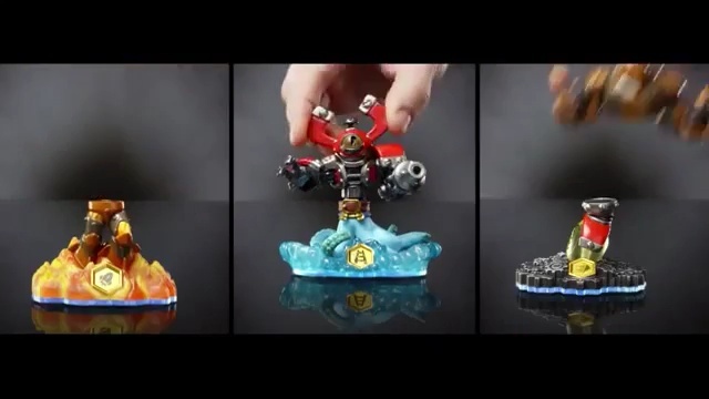 Video Reference N3: product, figurine, glass bottle