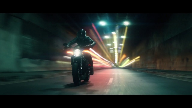 Video Reference N1: Mode of transport, Light, Darkness, Automotive lighting, Green, Pc game, Headlamp, Snapshot, Screenshot, Lighting