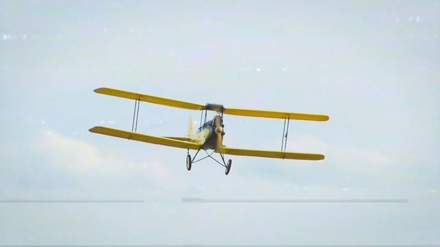 Video Reference N0: Vehicle, Airplane, Aircraft, Biplane, Propeller-driven aircraft, Aviation, Flight, Propeller, Propeller, Yellow