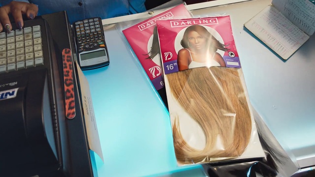 Video Reference N1: Blond, Material property, Long hair, Fashion accessory