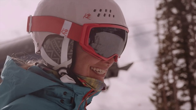 Video Reference N1: helmet, eyewear, goggles, ski helmet, headgear, personal protective equipment, winter, snow, sunglasses, bicycle helmet
