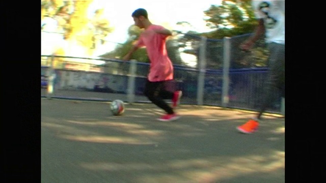 Video Reference N1: Sports, Soccer, Freestyle football, Football player, Soccer ball, Ball, Street football, Player, Play, Sports equipment, Person
