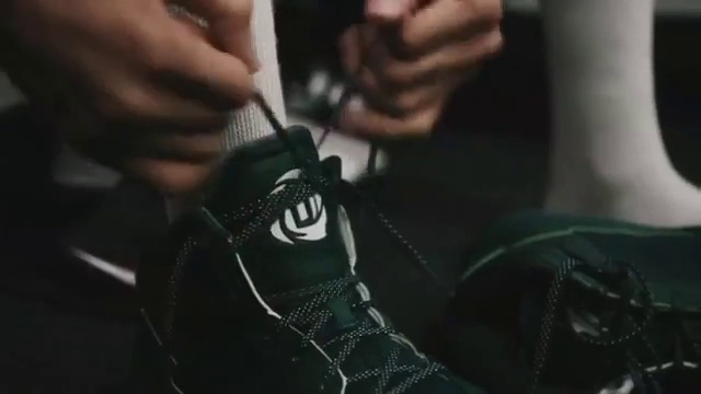 Video Reference N5: Footwear, Black, Shoe, Hand, Finger, Sneakers, Boot, Athletic shoe