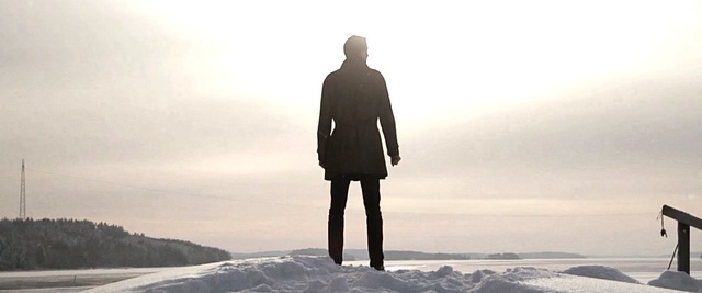 Video Reference N3: standing, winter, sky, freezing, Person