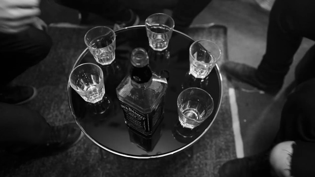 Video Reference N3: Black-and-white, Drink, Monochrome photography, Photography, Pint glass, Alcohol, Drinkware, Glass, Monochrome, Liqueur