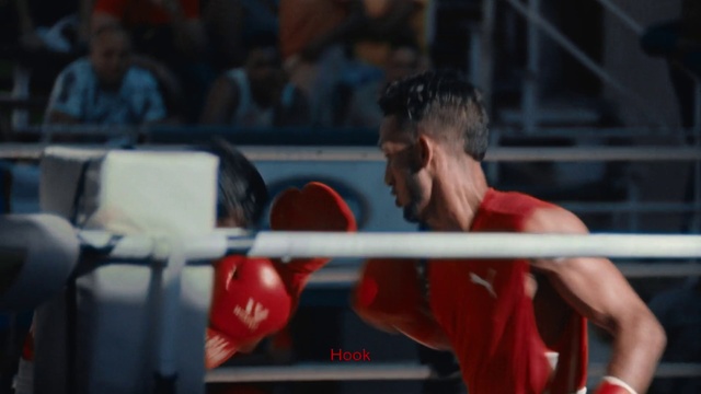 Video Reference N5: Sport venue, Boxing, Boxing glove, Boxing ring, Sports, Striking combat sports, Contact sport, Individual sports, Professional boxer, Combat sport