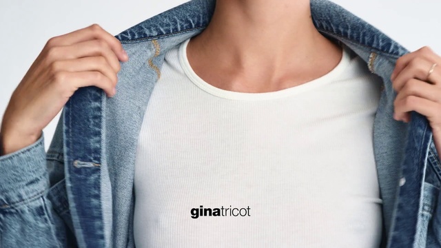 Video Reference N4: Clothing, Denim, Outerwear, Jeans, Sleeve, T-shirt, Jacket, Shoulder, Sweater, Neck