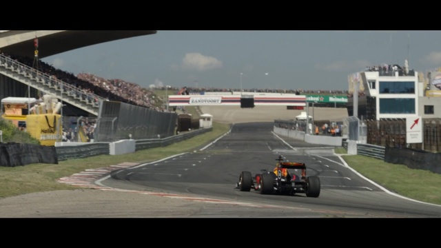 Video Reference N17: Formula one, Race track, Formula libre, Vehicle, Race car, Open-wheel car, Motorsport, Formula one car, Racing, Car