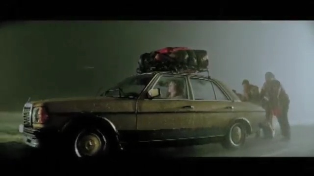 Video Reference N1: Land vehicle, Vehicle, Car, Classic car, Coupé, Mercedes-benz, Mercedes-benz w123, Luxury vehicle, Sedan, Full-size car, Person
