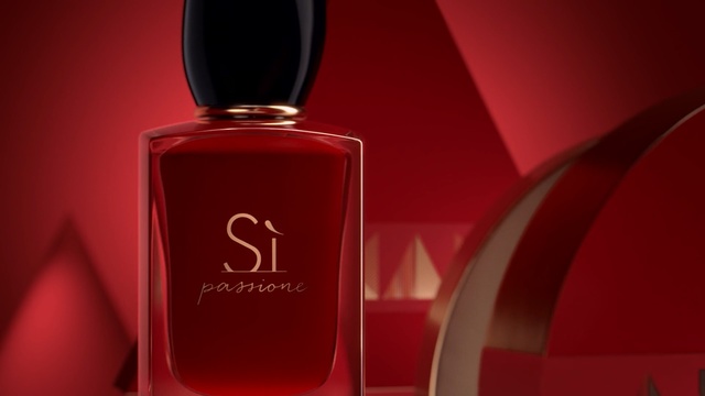 Video Reference N1: Red, Perfume, Product, Cosmetics, Fluid, Liquid, Material property, Nail polish, Glass bottle, Bottle