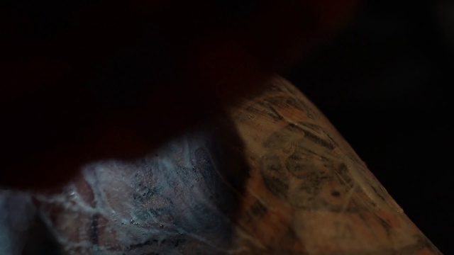 Video Reference N12: Darkness, Brown, Wood, Still life photography, Hand, Photography, Flesh, Art