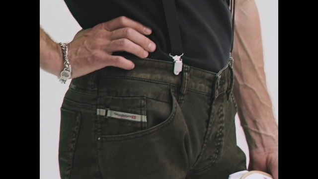 Video Reference N0: Clothing, Leather, Jeans, Waist, Pocket, Trousers, Jacket, Textile, Abdomen, Fashion accessory, Person, Holding, Man, Woman, Front, Black, Sitting, Cellphone, Standing, Phone, Wearing, Young, Table, Suit, Hat, White, Shirt, Handbag, Luggage and bags, Belt, Bag, Collar, Denim, Coat, Casual dress, Zipper, Shoulder bag, Button, Outerwear, Sleeve, Boot