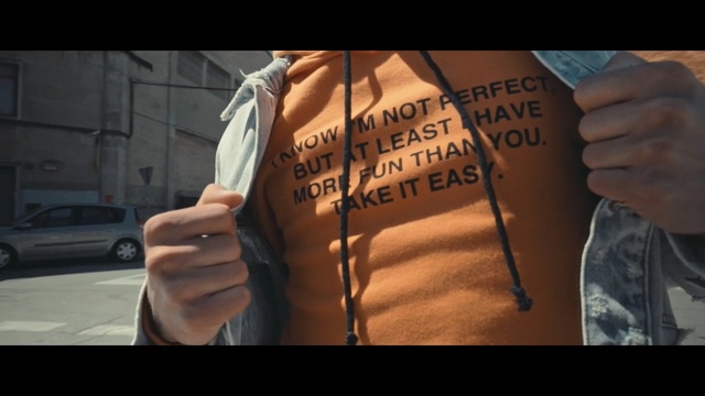Video Reference N0: Cool, Arm, Font, Hand, Finger, Human, Jacket, T-shirt, Shoulder, Outerwear, Person