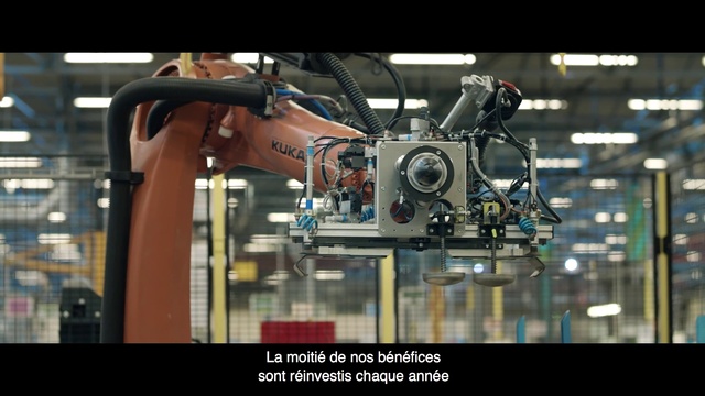 Video Reference N5: Electronics, Machine, Robot, Technology, Photography, Electronic engineering, Factory, Industry, Engineering, Engine