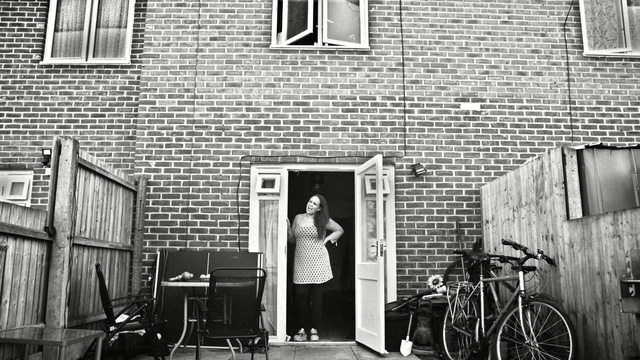 Video Reference N2: photograph, black and white, infrastructure, house, monochrome photography, photography, snapshot, street, wall, home, Person