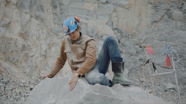 Video Reference N0: Geology, Geologist, Recreation, Blue-collar worker, Formation, Construction worker, Adventure