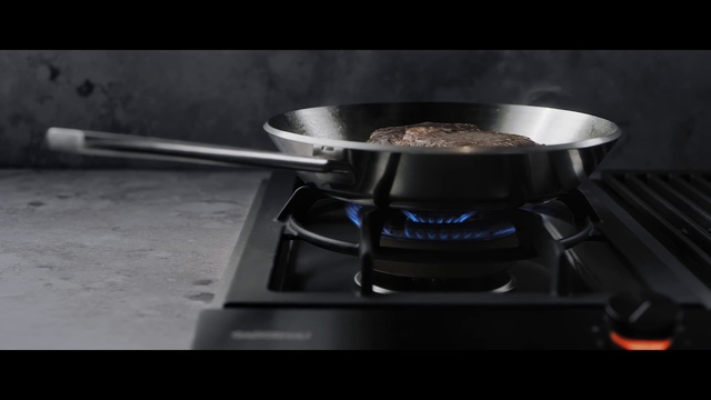 Video Reference N2: Cookware and bakeware, Gas stove, Kitchen stove, Stove, Wok, Kitchen appliance, Frying pan, Cooking, Cuisine, Sauté pan