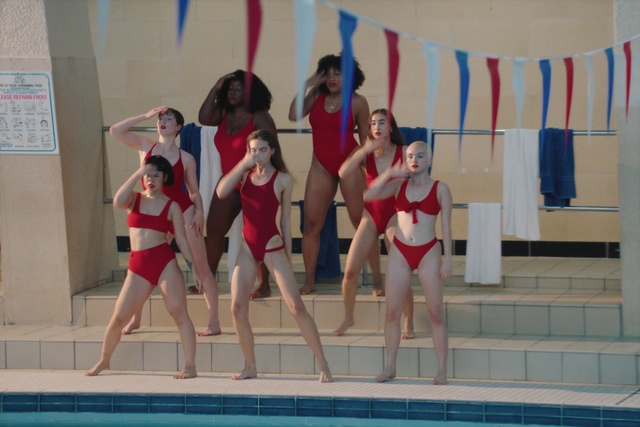 Video Reference N2: Swimmer, Sports, Individual sports, Recreation, Swimming pool, Competition, Fun, Leisure, Leisure centre, Leotard