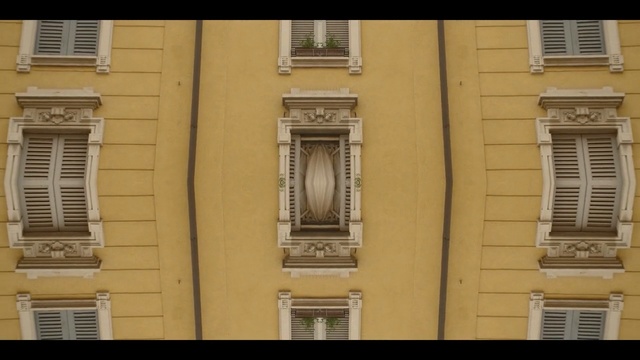 Video Reference N1: landmark, building, classical architecture, structure, property, column, architecture, window, facade, wall