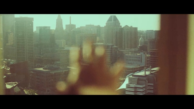 Video Reference N2: metropolis, skyscraper, urban area, cityscape, atmosphere, city, skyline, sky, sunlight, screenshot