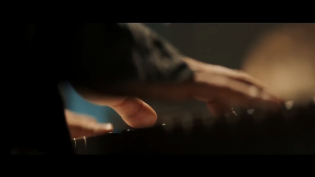 Video Reference N2: Pianist, Musician, Hand, Darkness, Music, Finger, Arm, Close-up, Photography, Flesh