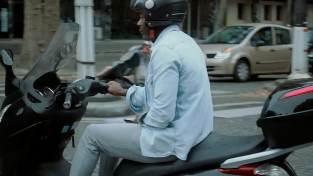 Video Reference N0: motor vehicle, car, vehicle, scooter, mode of transport, street, automotive exterior, technology