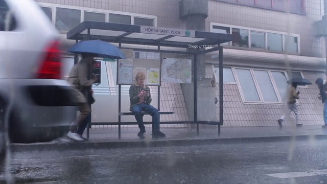 Video Reference N0: Rain, Public space, Mode of transport, Vehicle, Car, Automotive exterior, Precipitation, Family car