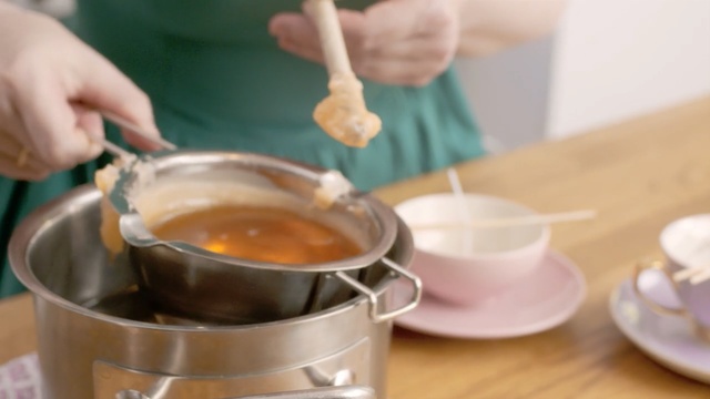 Video Reference N2: Food, Cup, Tea, Cup, Cuisine, Ingredient, Coffee cup, Dish, Drink, Chinese herb tea