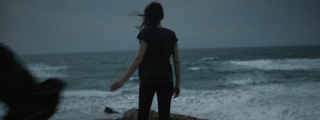Video Reference N1: sea, water, body of water, ocean, sky, wave, girl, vacation, fun, beach